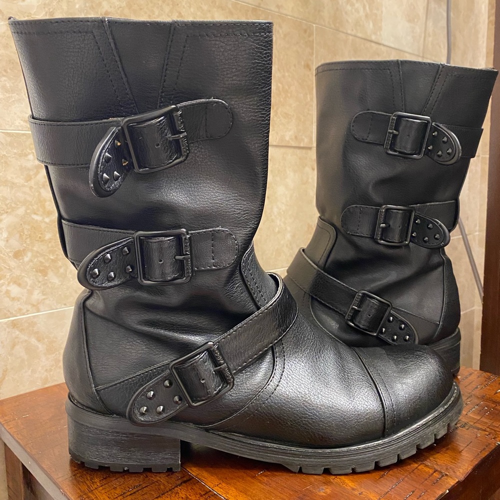 Guess Moto women’s boots